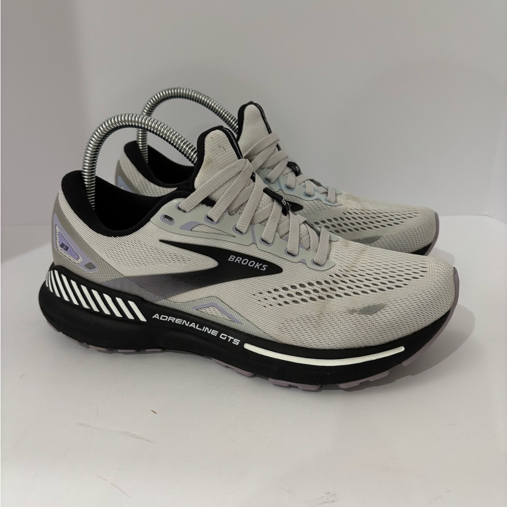 Brooks Adrenaline GTS Running Shoes - Light Gray/Black size 9